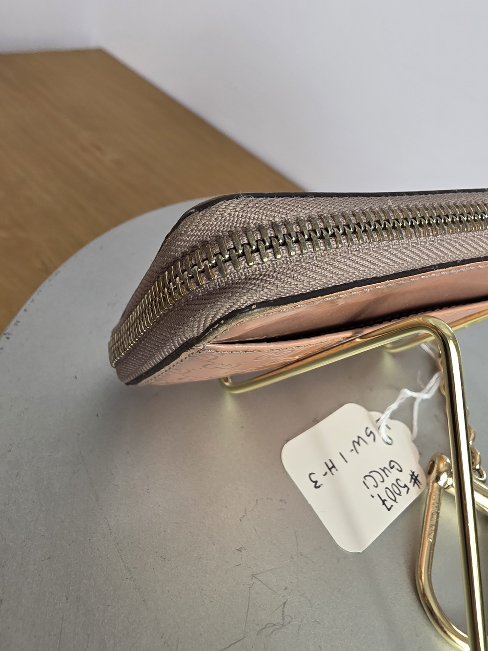 Gucci Rose Gold Metallic GG Zip Wallet - Picture 7 of 16